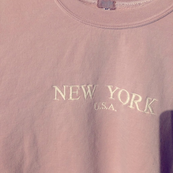 Brandy Melville Erica crewneck - Picture 3 of 6